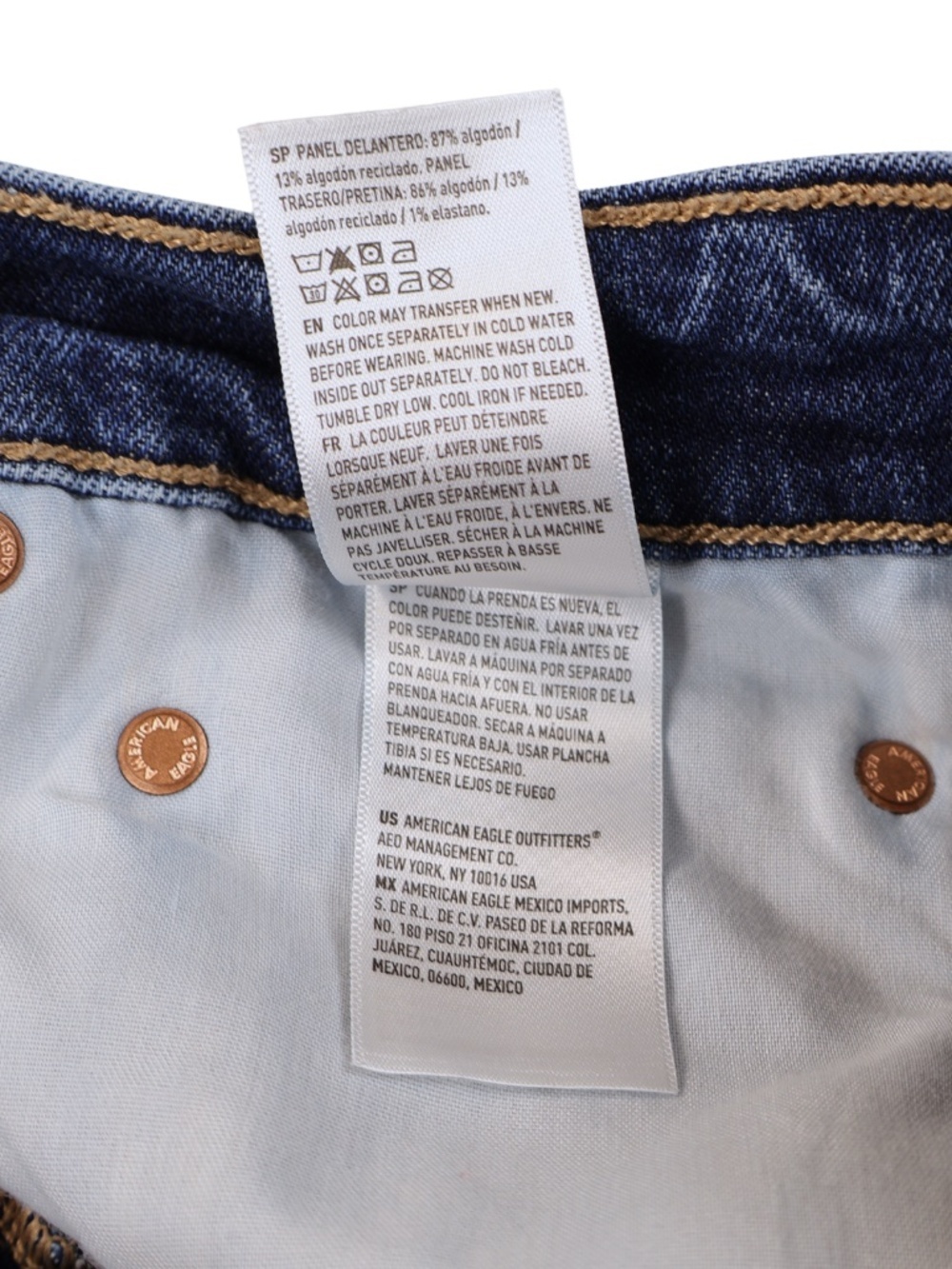 American Eagle Relaxed Denim Shorts Size 6 High Rise Raw Hem Blue Jean Shorts - Picture 7 of 8